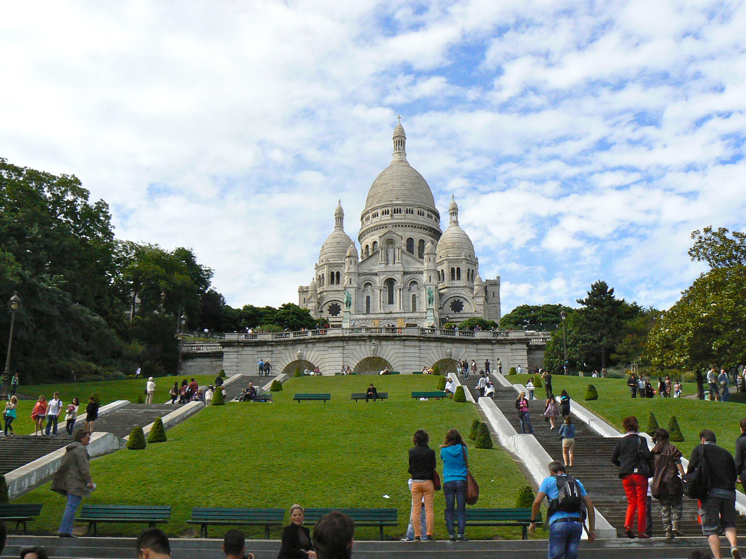 Great and Small Churches of Paris — DISCOVER PARIS - Parisfind