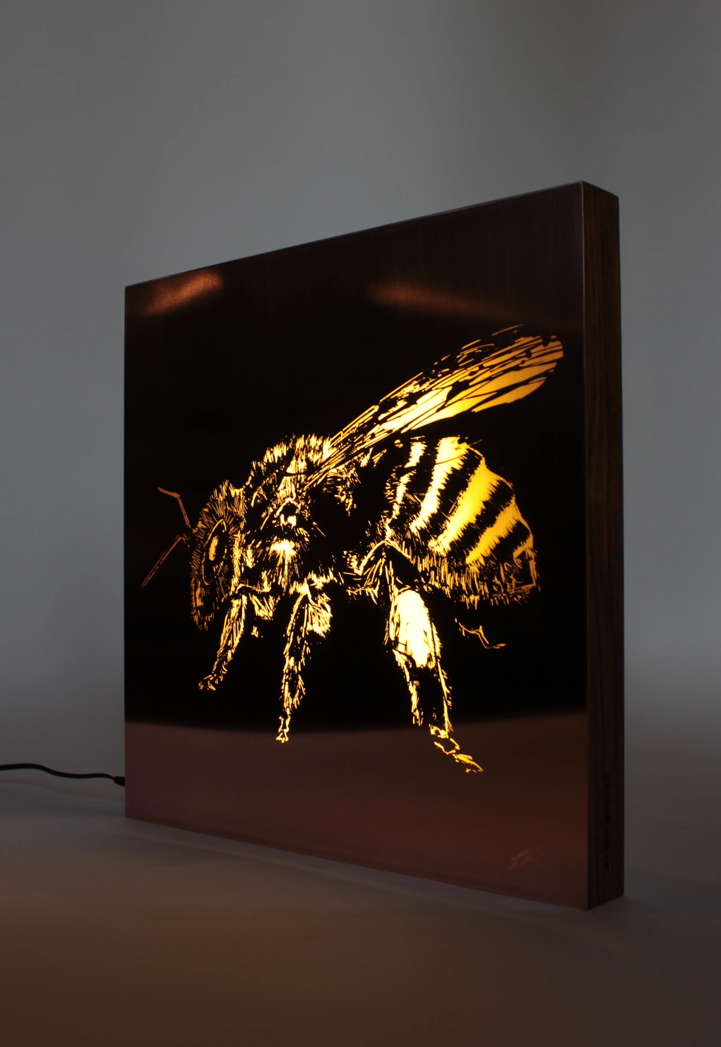 Bee_Gerard_Russo.jpg