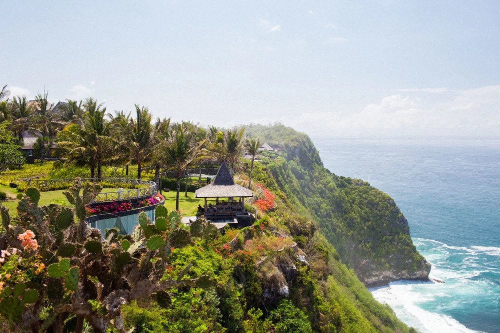 Jo + Tony's Uluwatu, Bali wedding 