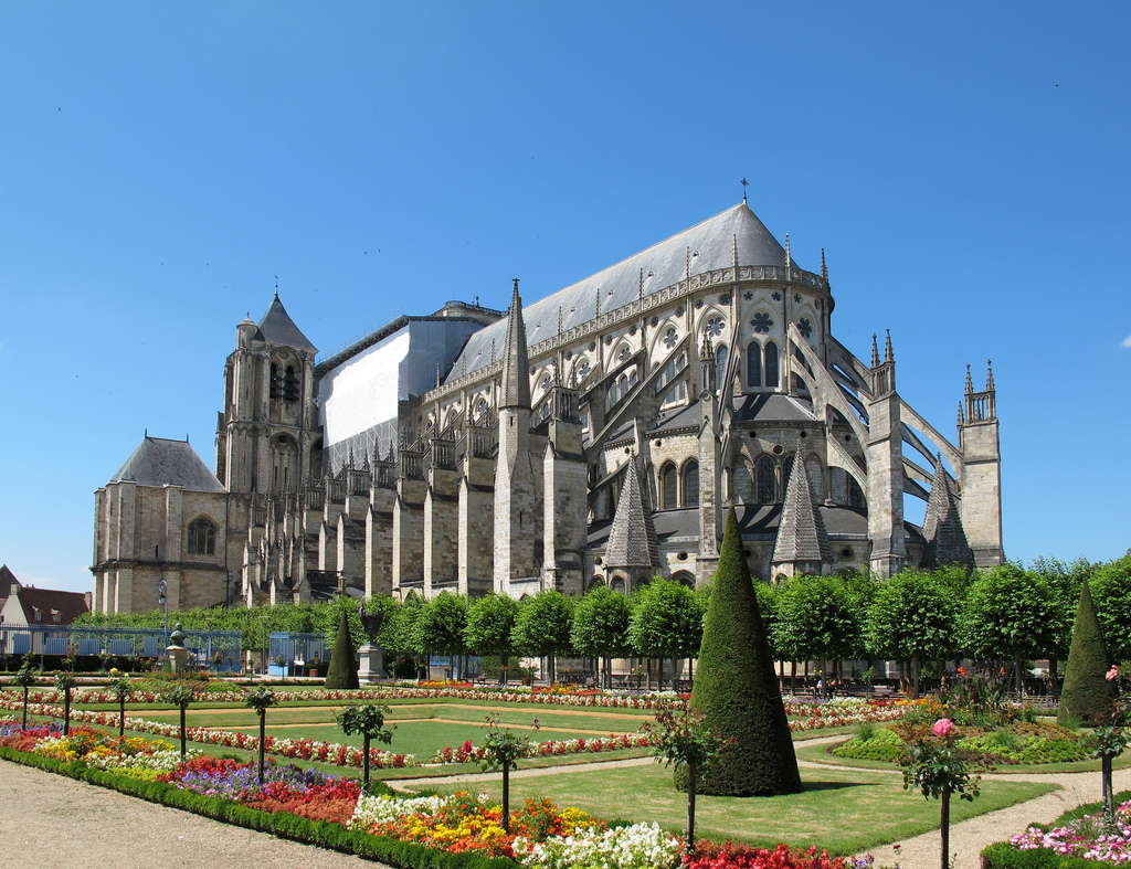 Saint Etienne Cathedral - Image: commons.wikimedia.org Located in Bourges, France, this Roman Catholic cathedral was built to honor Saint Stephen. 