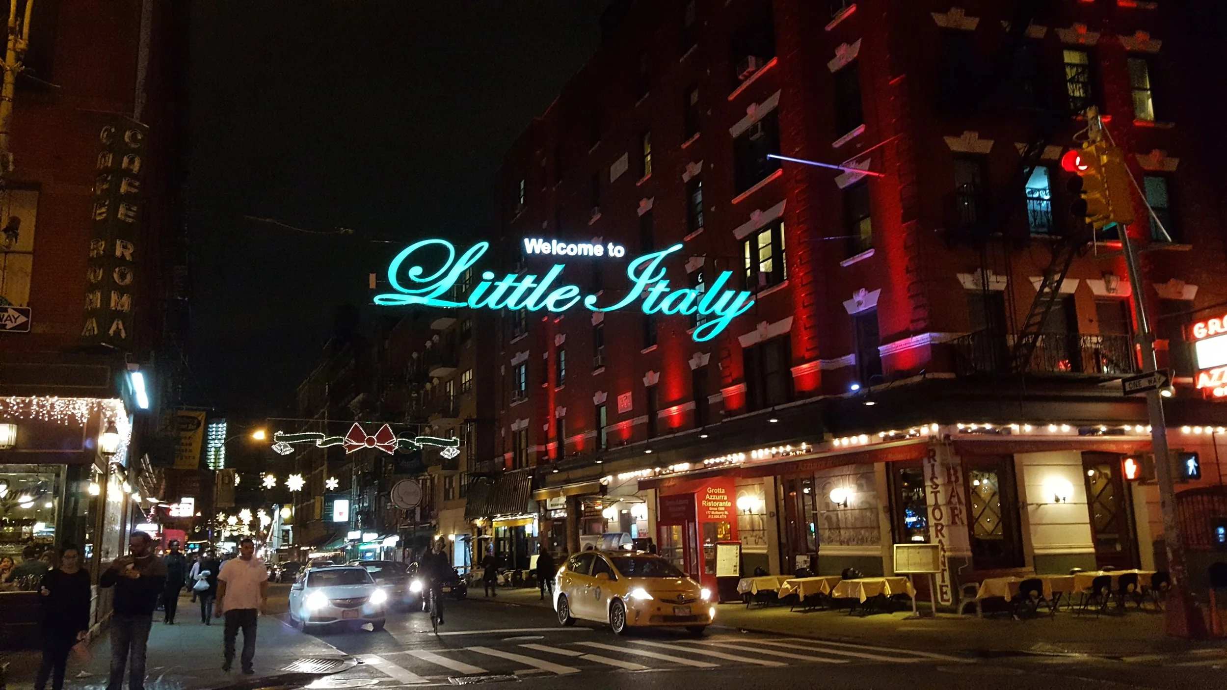 Colour-changing_'Little_Italy'_sign_on_Mulberry_St_(Blue).jpg