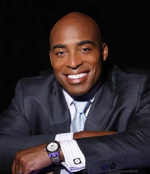 tiki+barber+headshot.jpg