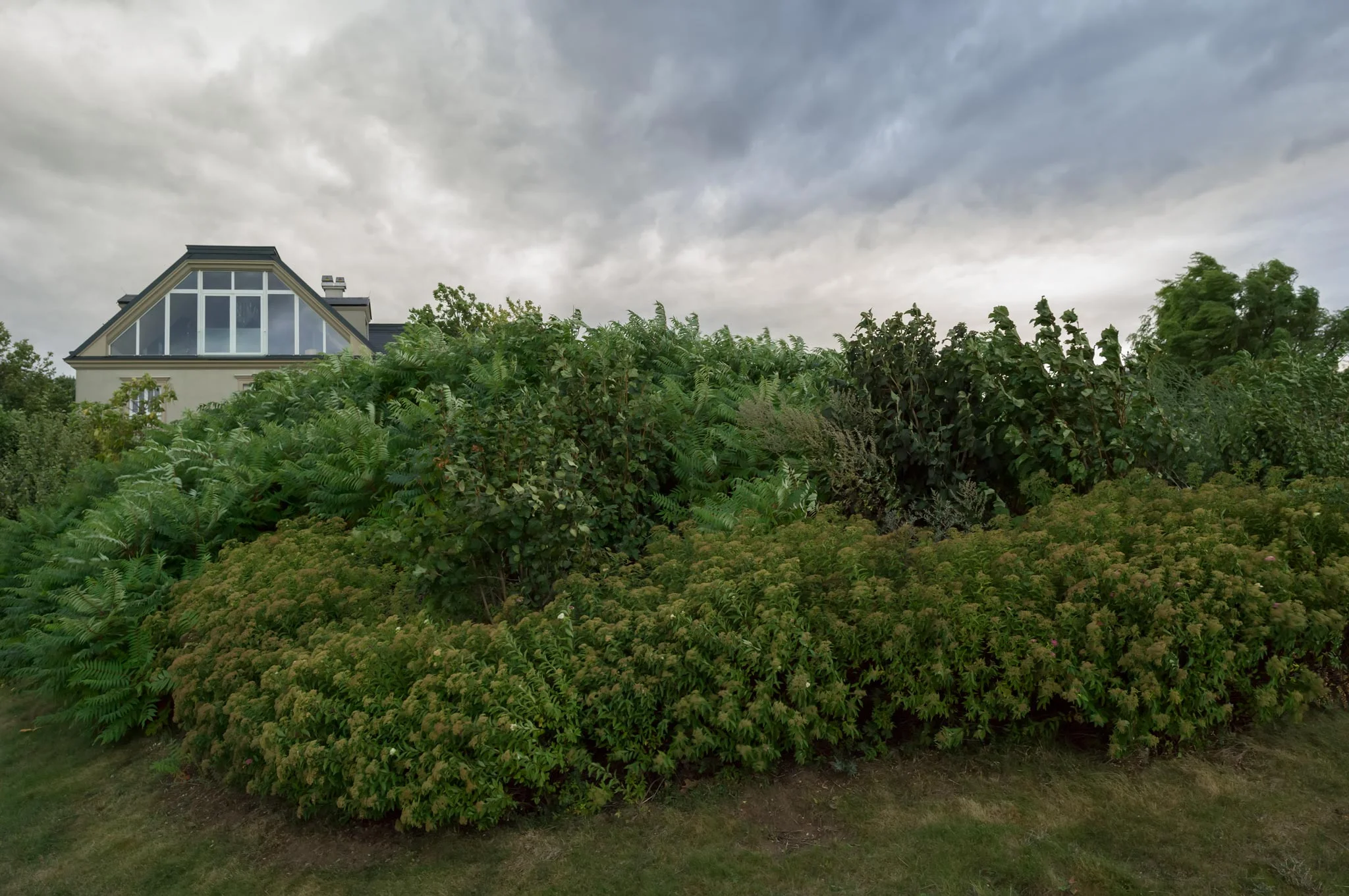 Font_beachfronthouse.jpg