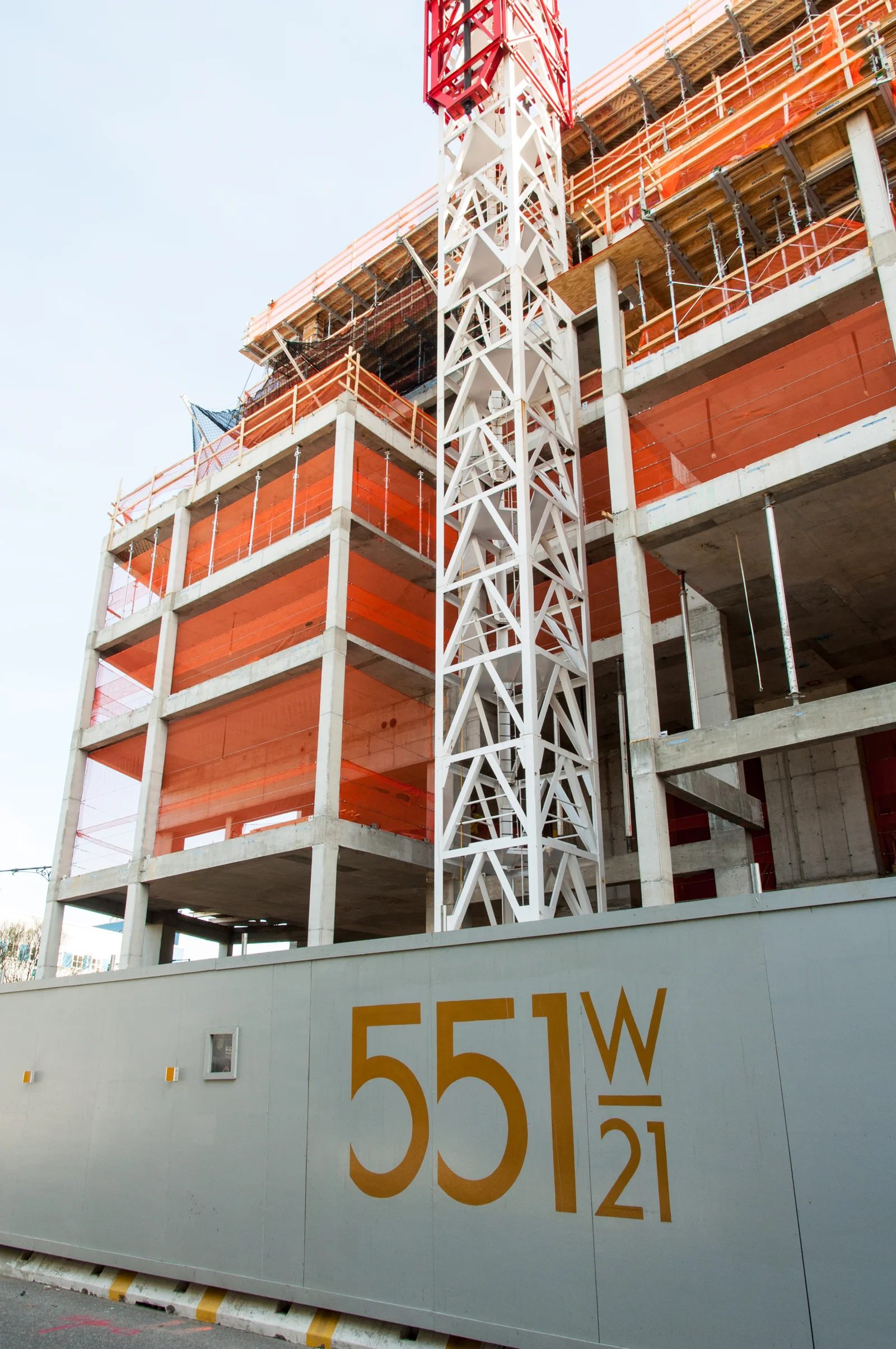 2014_05_07 551 W 21st St 04.jpg