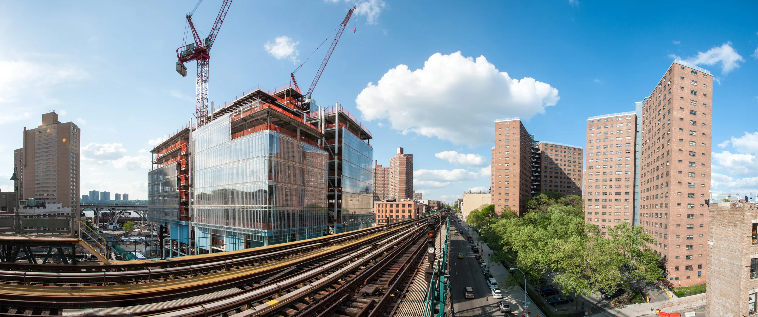 Looking north on the 1 line's 125th Street subway platform.