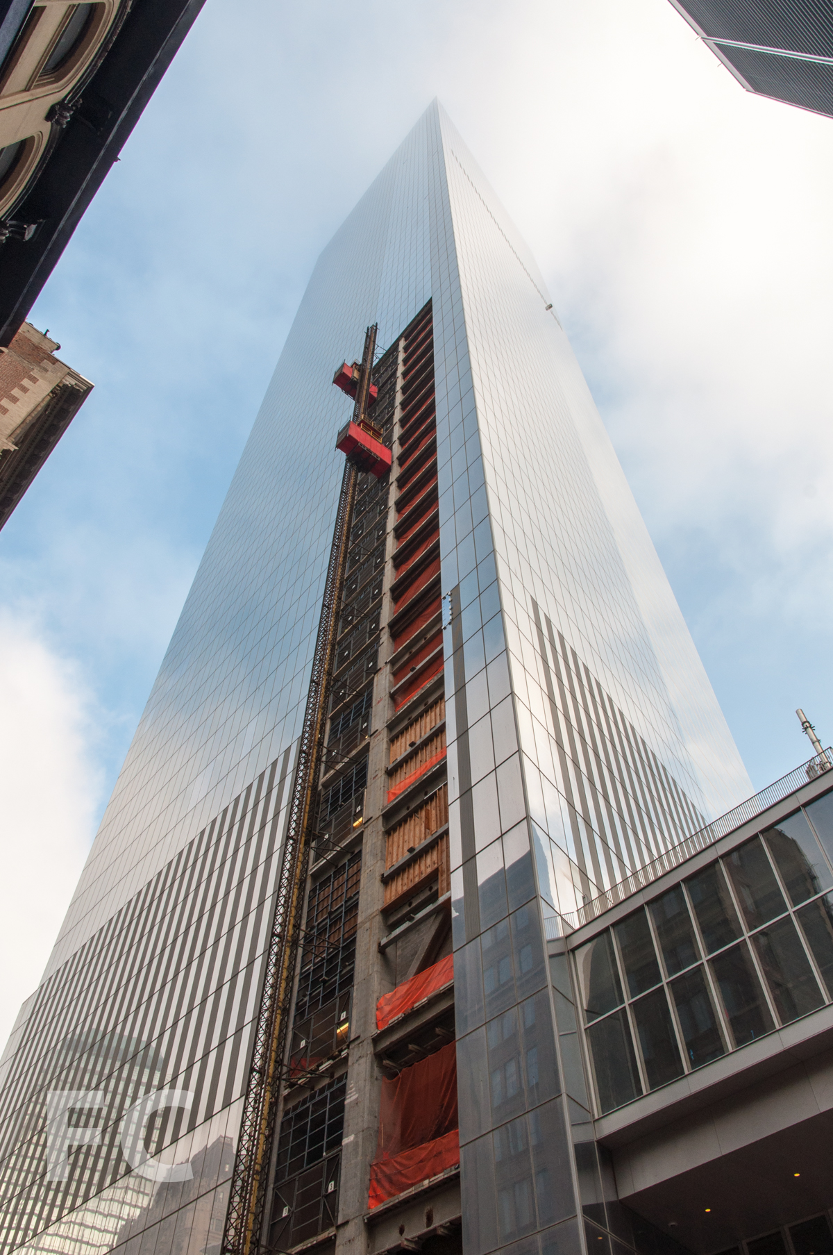 The southeast corner of 4 WTC.