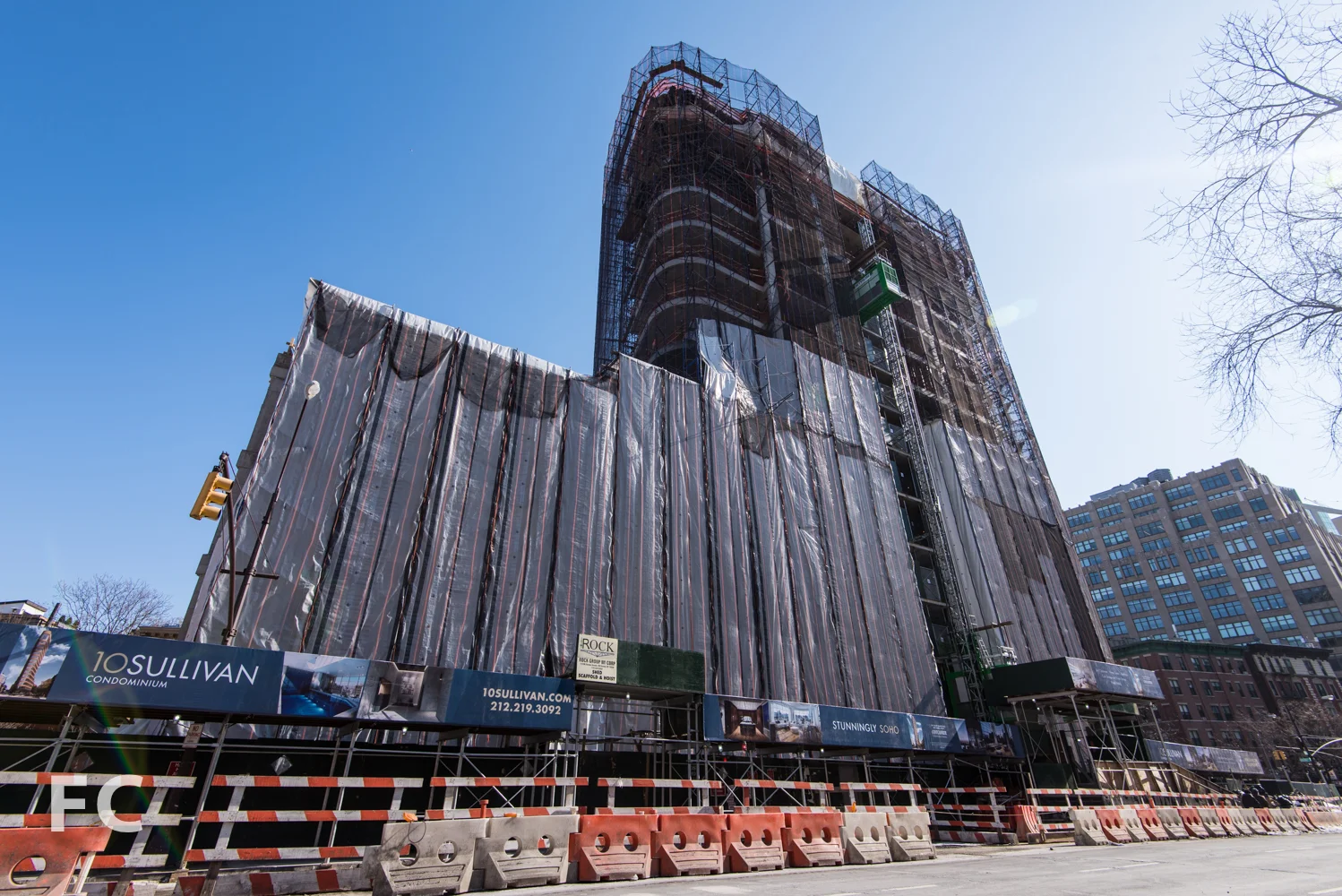 West façade from Avenue of the Americas.