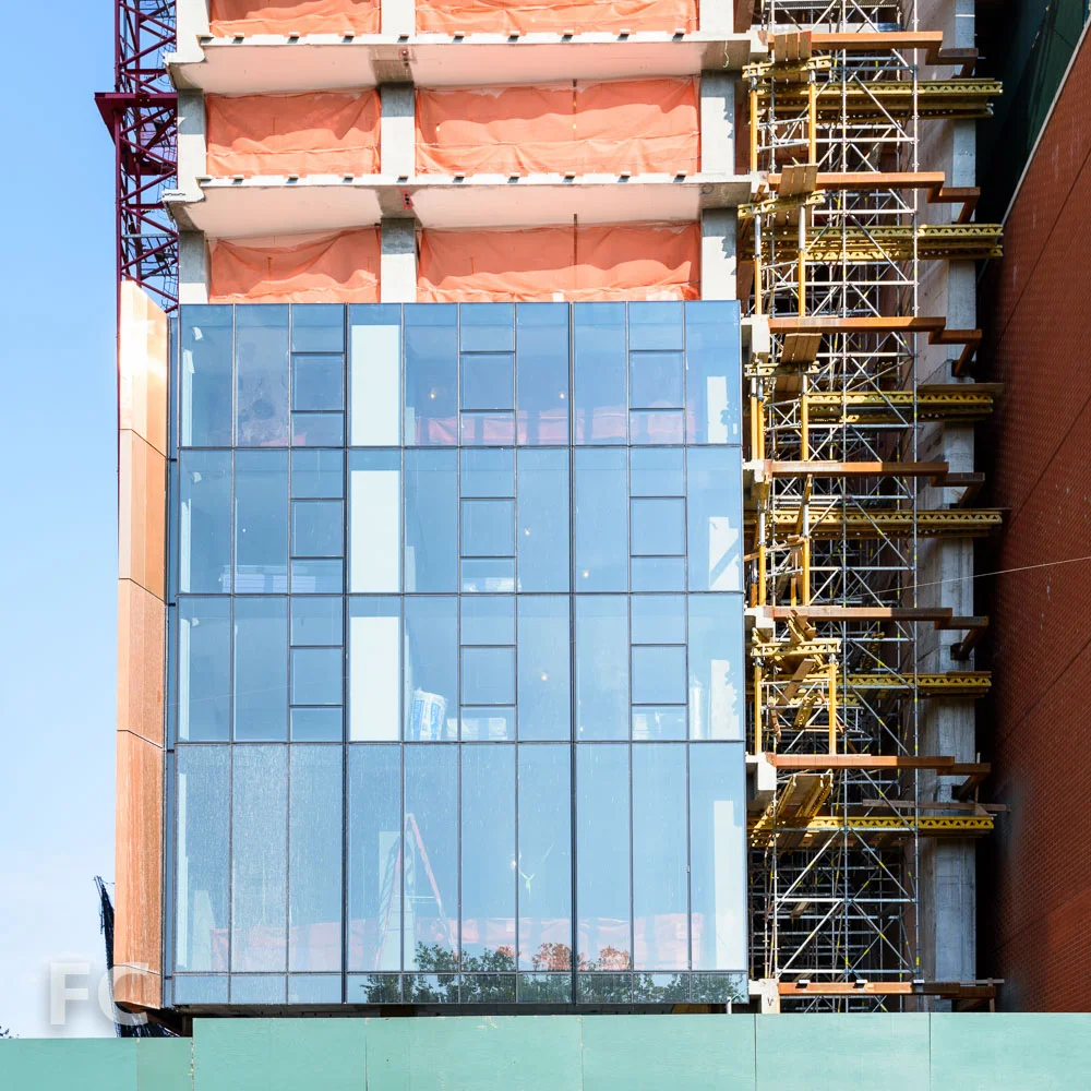 Closeup of the west facade of the north tower.