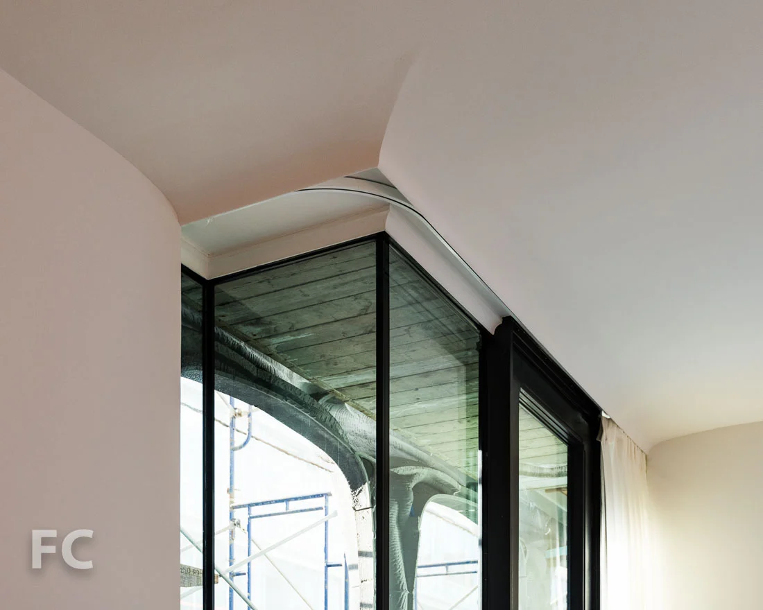 Detail of entry to outdoor terrace.