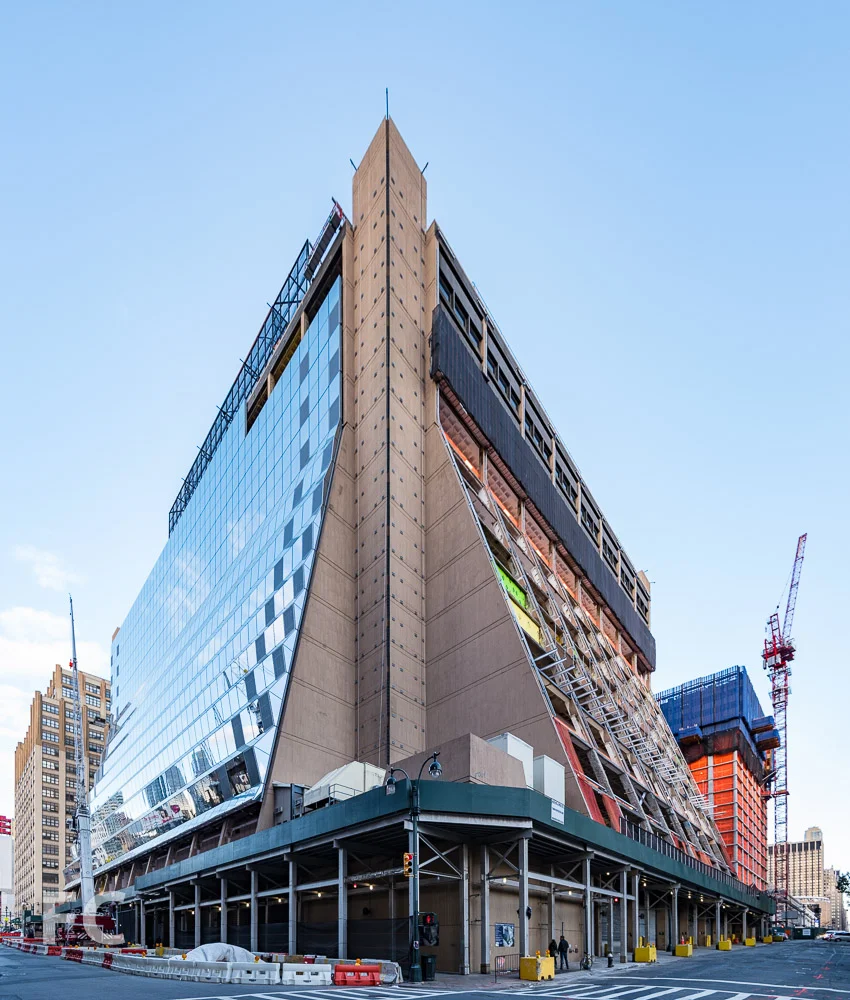 Southwest corner of 5 Manhattan West (left) and 401 West 31st Street (right) from 10th Avenue.