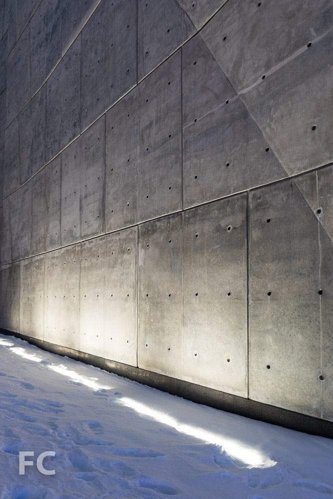 Close up of the sidewalk uplighting.