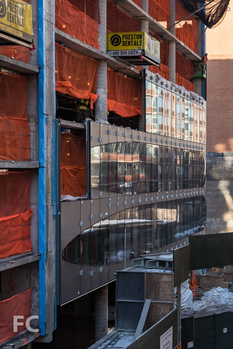 Close-up of the curtain wall at the north facade.