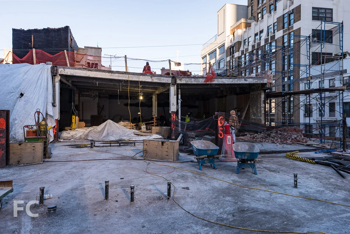 The last bays of the existing third floor awaiting demolition.