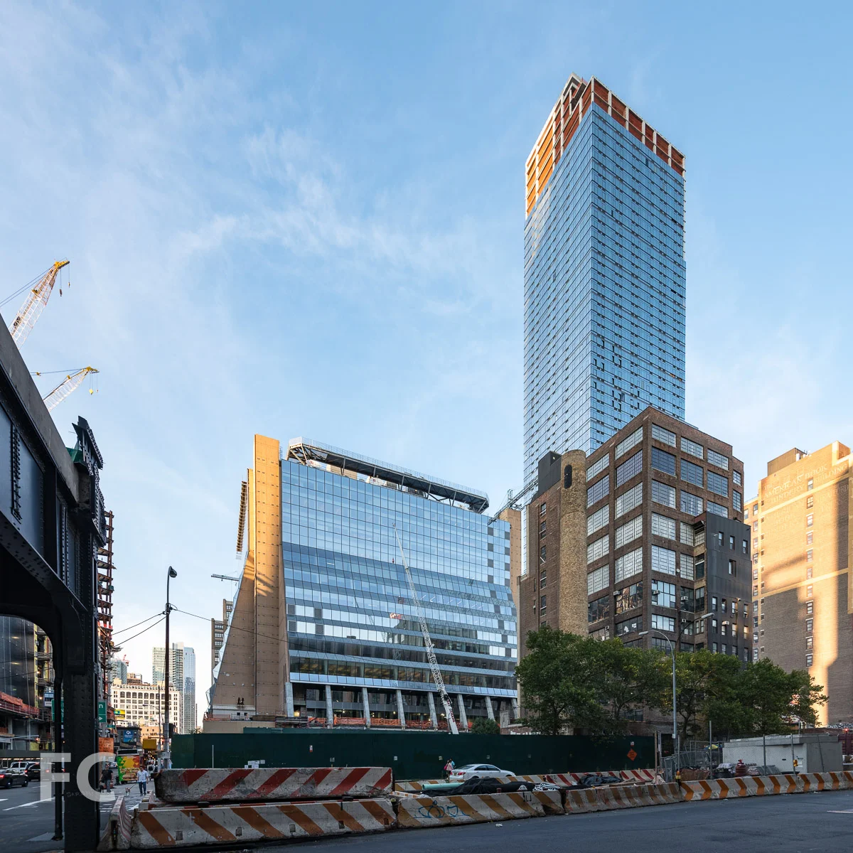 The south façade of 5 Manhattan West and