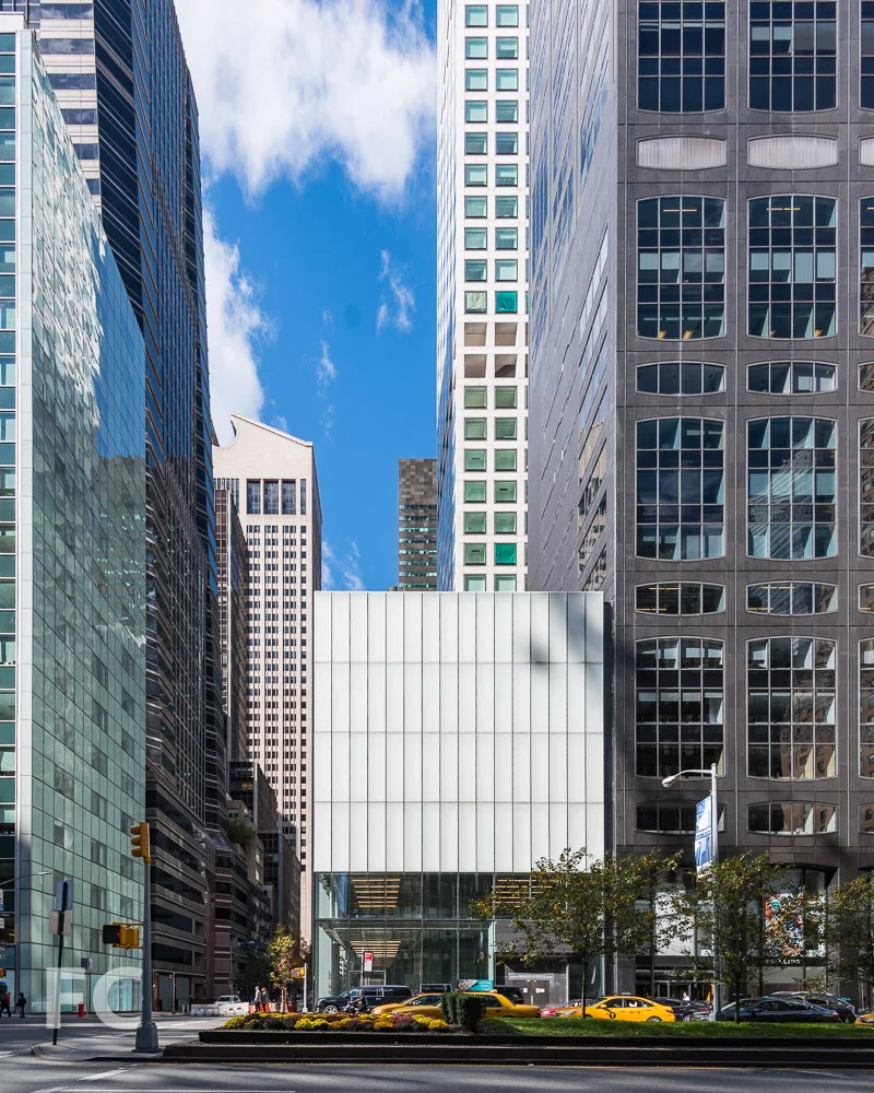 East façade of the retail building from Park Avenue.