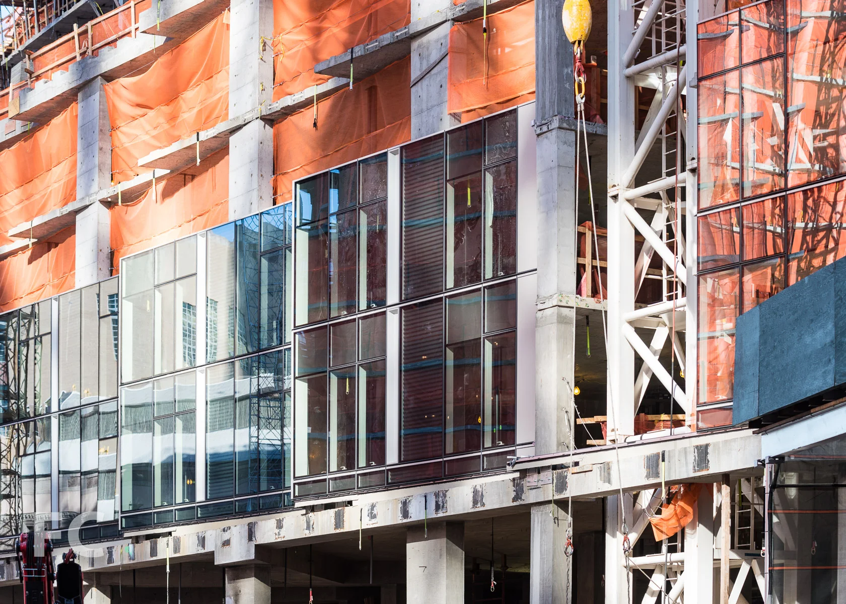 Curtain wall installation at the south facade of Two Waterline Square.
