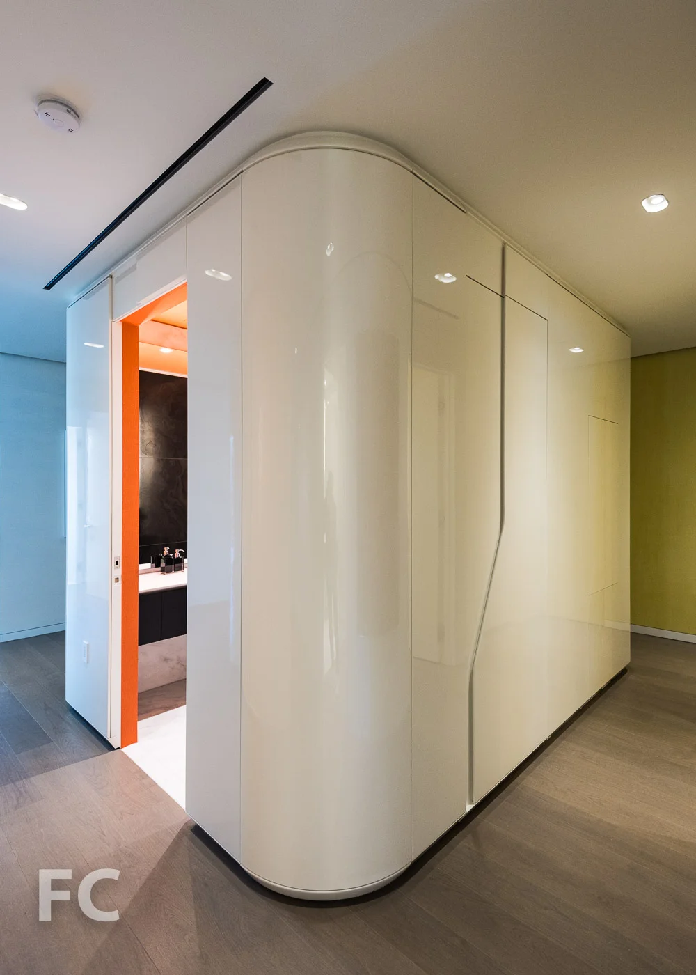 Powder room.