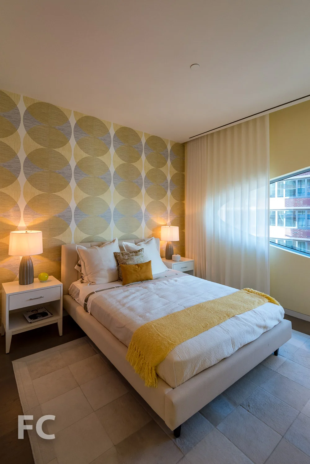 Secondary bedroom.