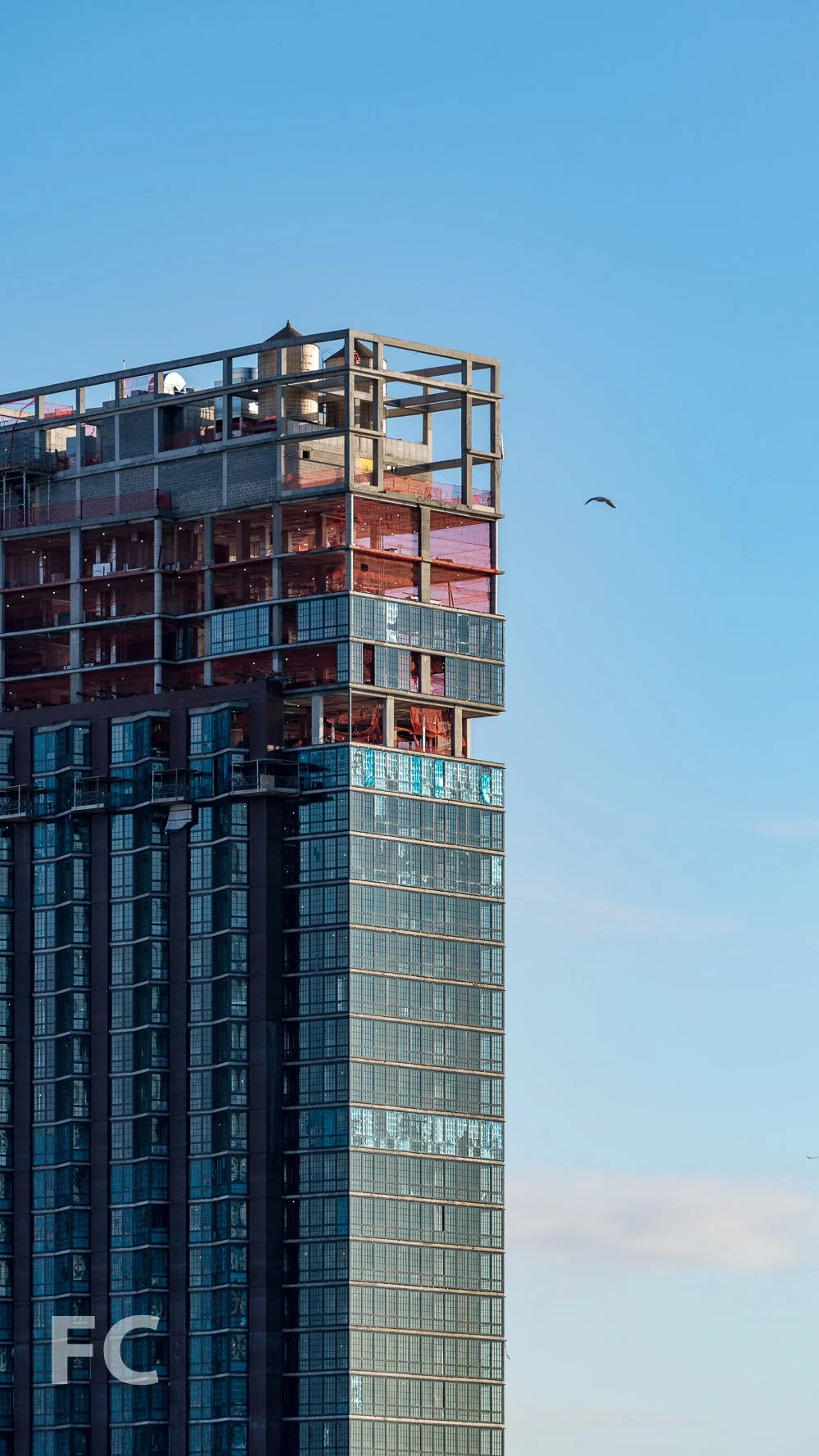 Close-up of the northeast corner of the tower at 37 Blue Slip.
