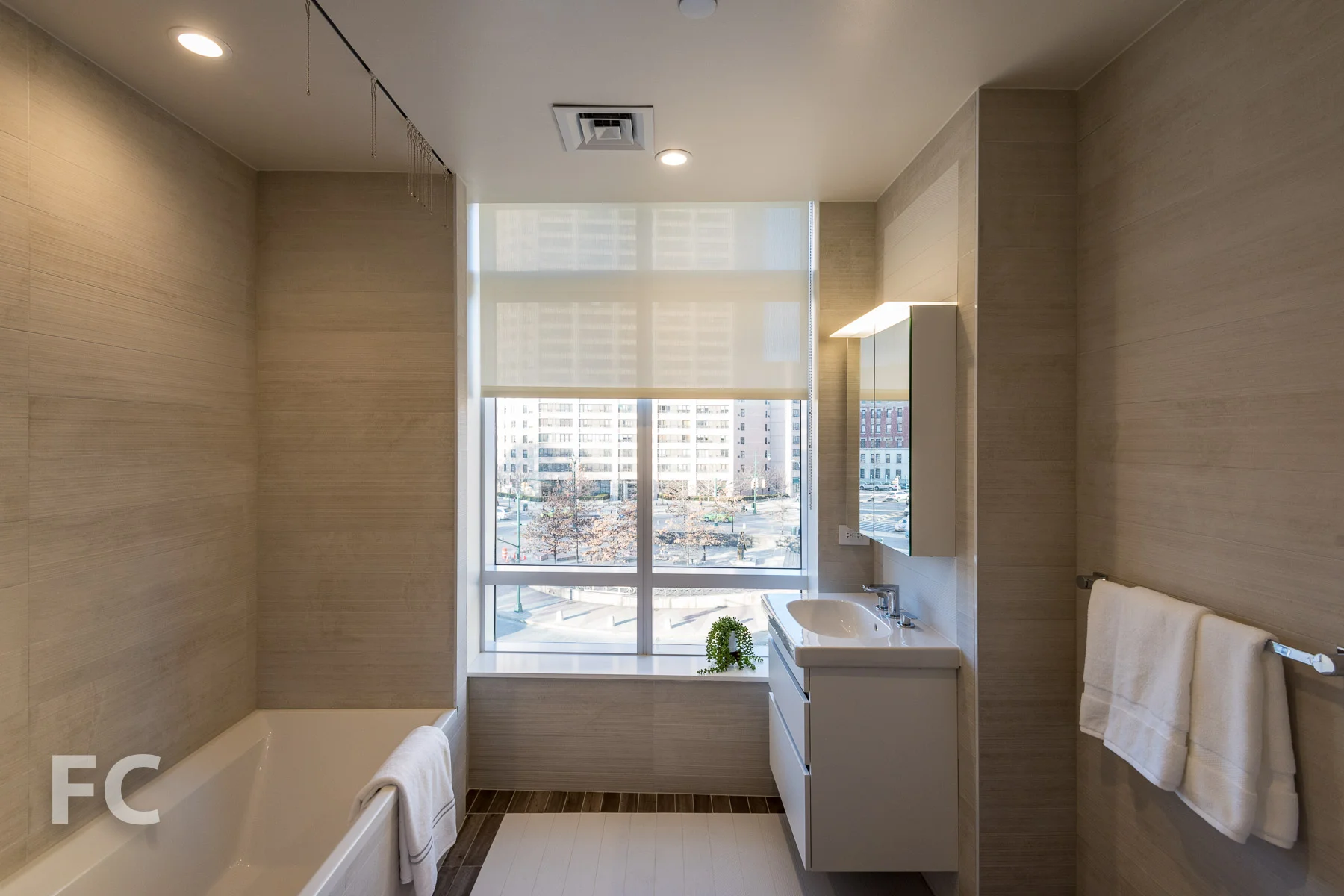 Secondary bath.