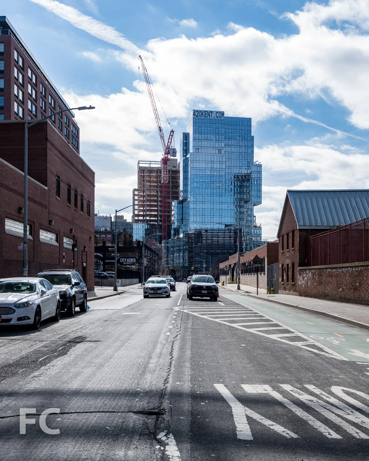 Looking south along Kent Avenue.