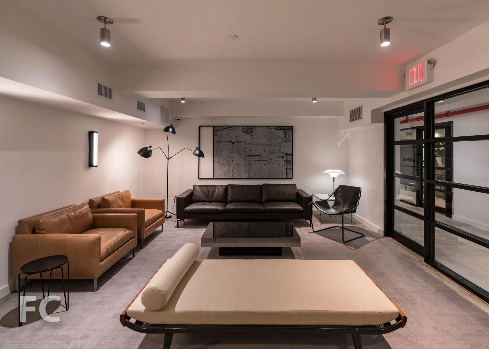 Lounge.