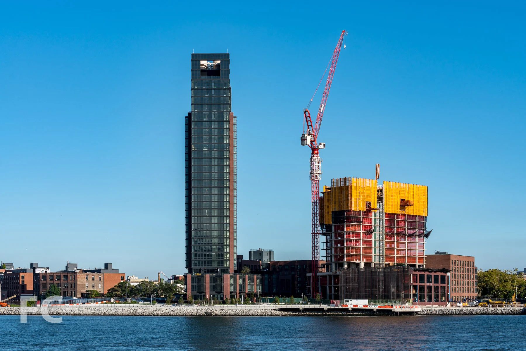 North façade of 37 Blue Slip (center) and 41 Blue Slip (right).