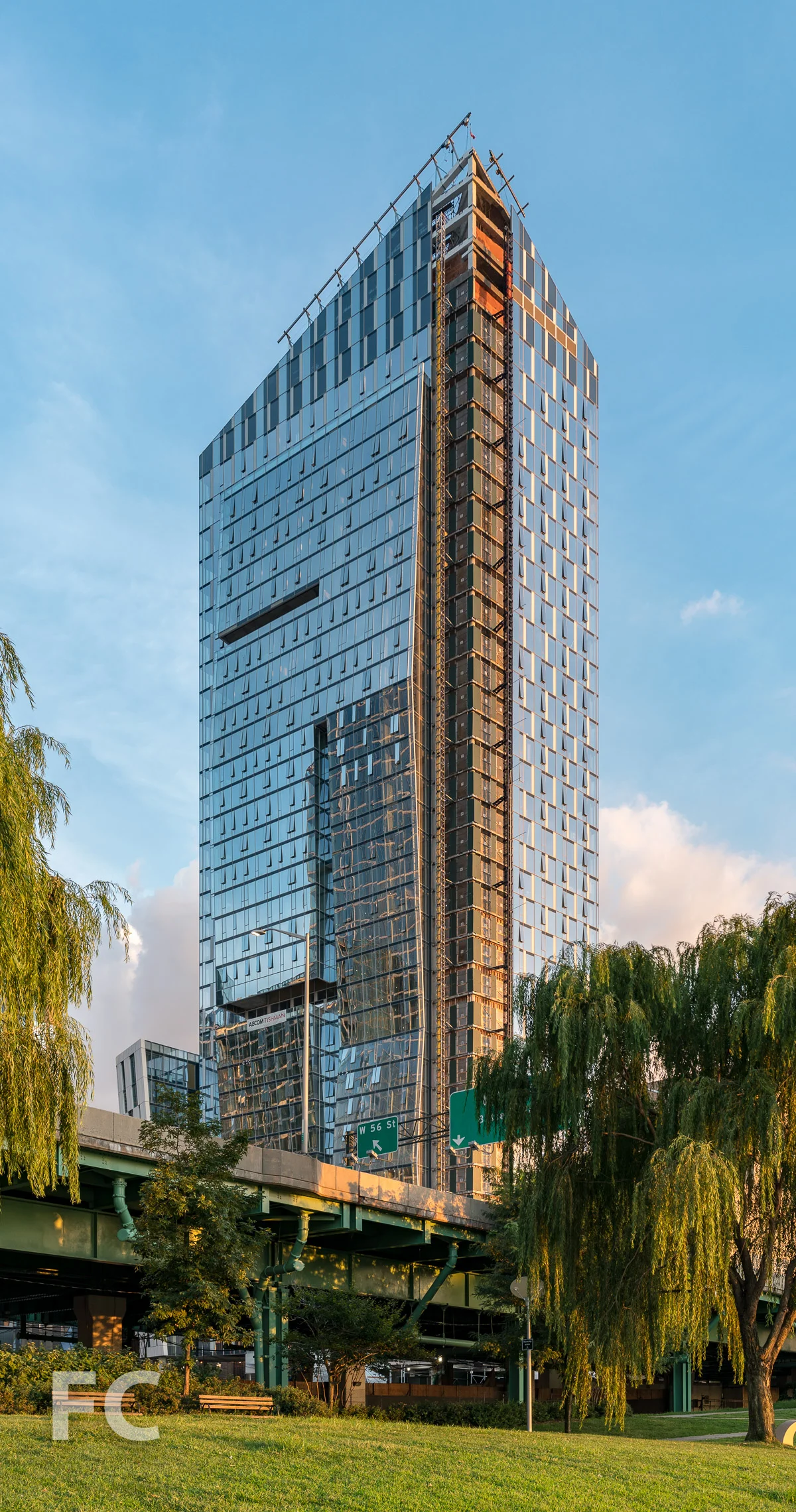 2018_09_04-Waterline Square-DSC05309.jpg