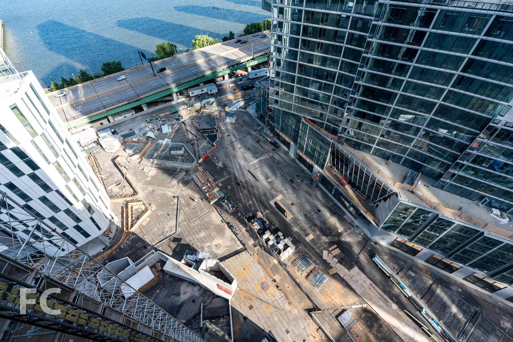2018_08_30-Waterline Square-DSC04352.jpg