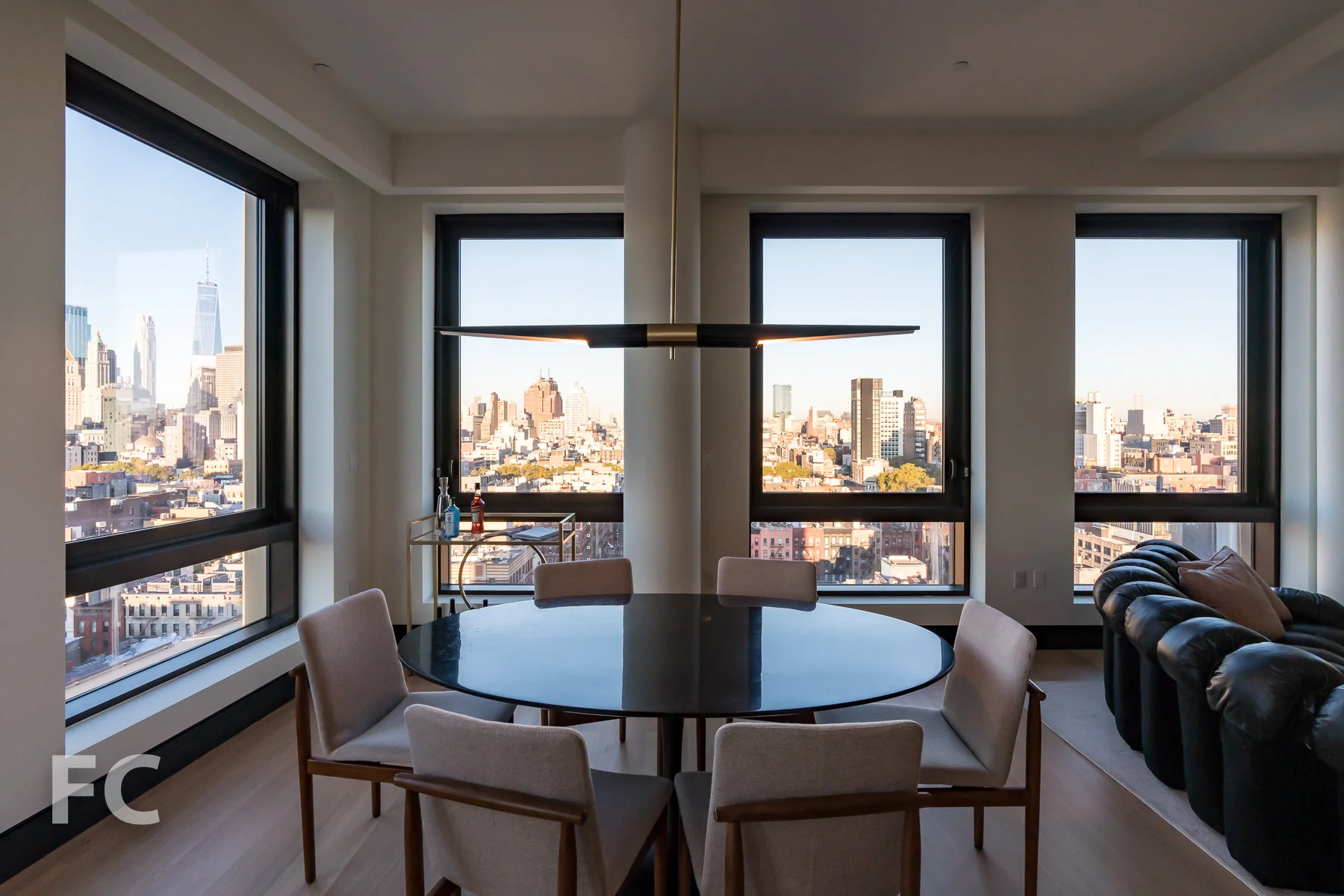 Dining room.