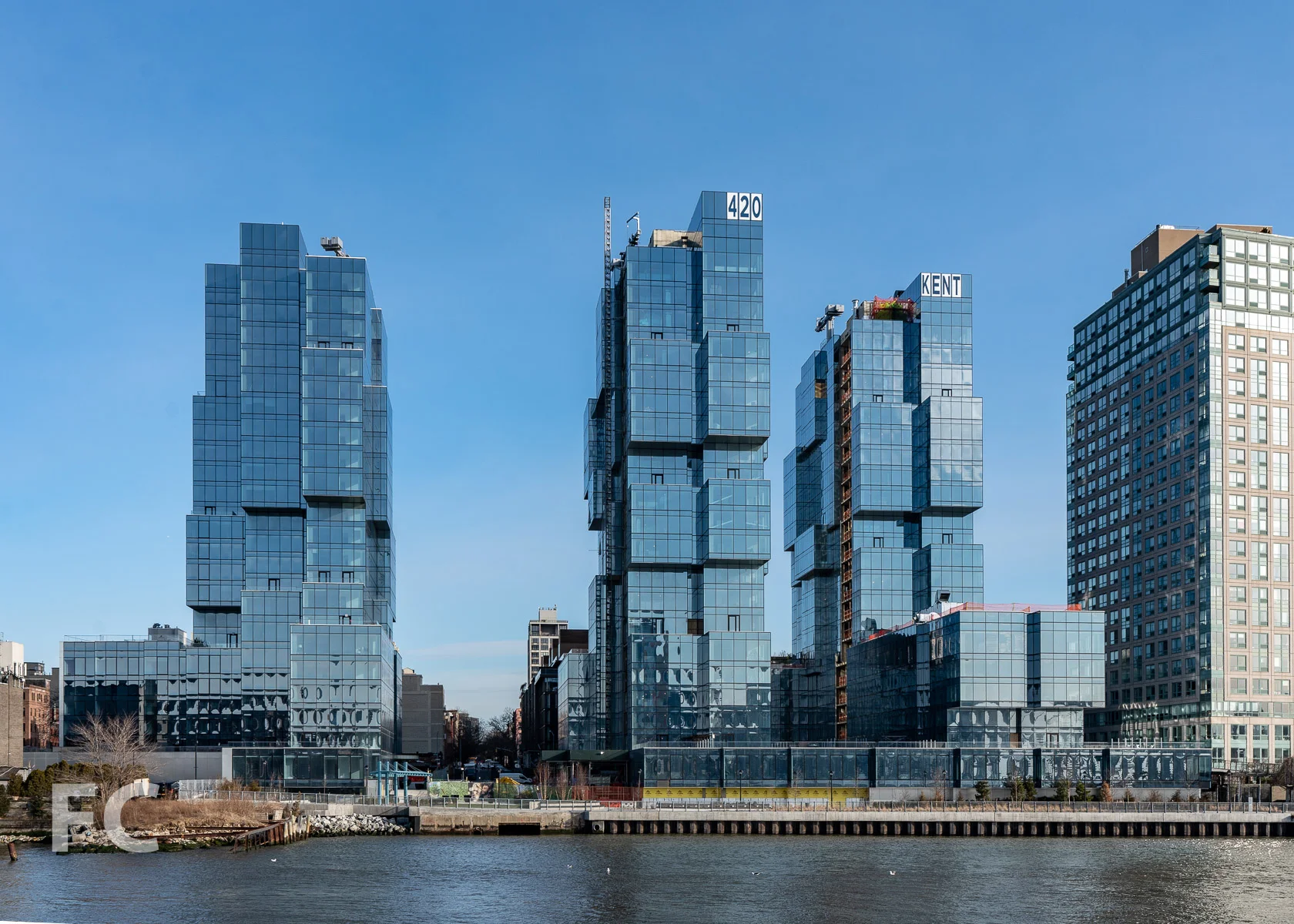 West facade from the East River.