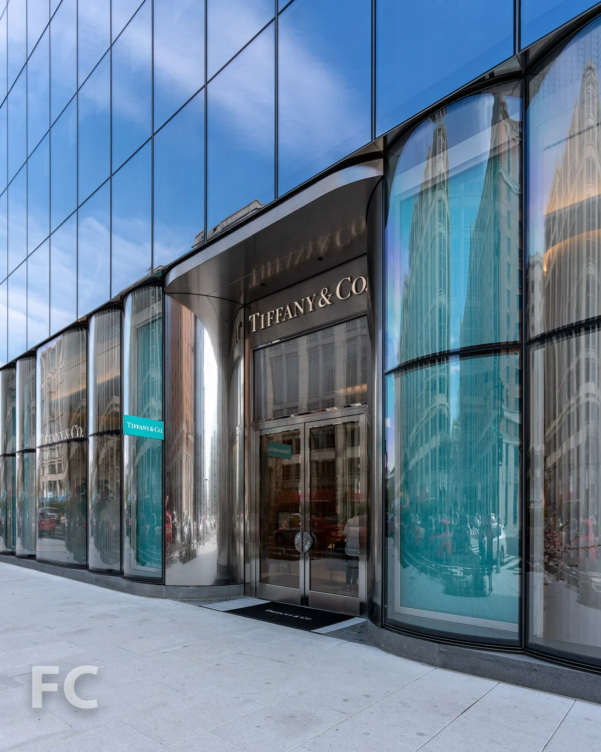 Tiffany & Co. retail storefront.