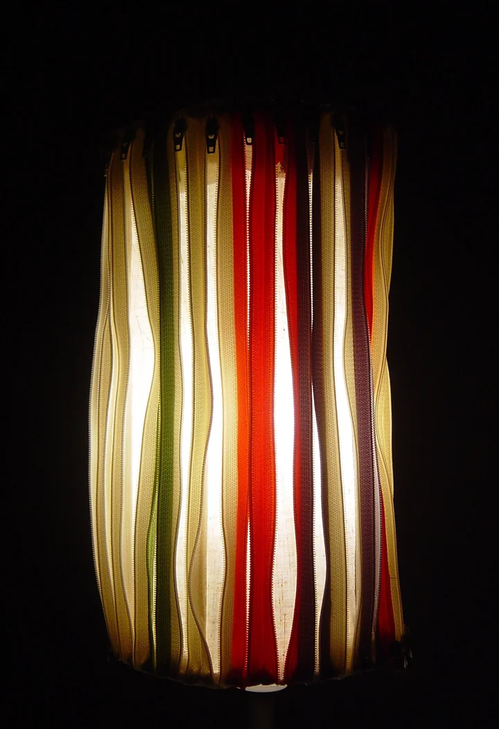 zipper-open.jpg