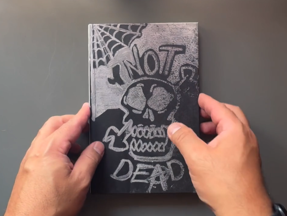 No he muerto… todavía | Not dead... yet | Carlos Álvarez-Montero