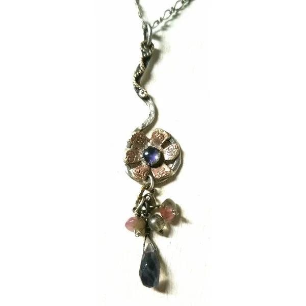curl iolite flower neck sqr.jpg