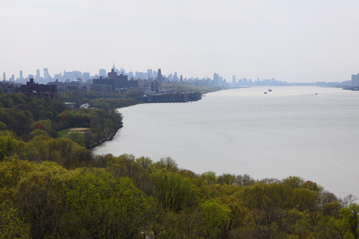NYC from the George Washington Bridge by bicycle.jpg