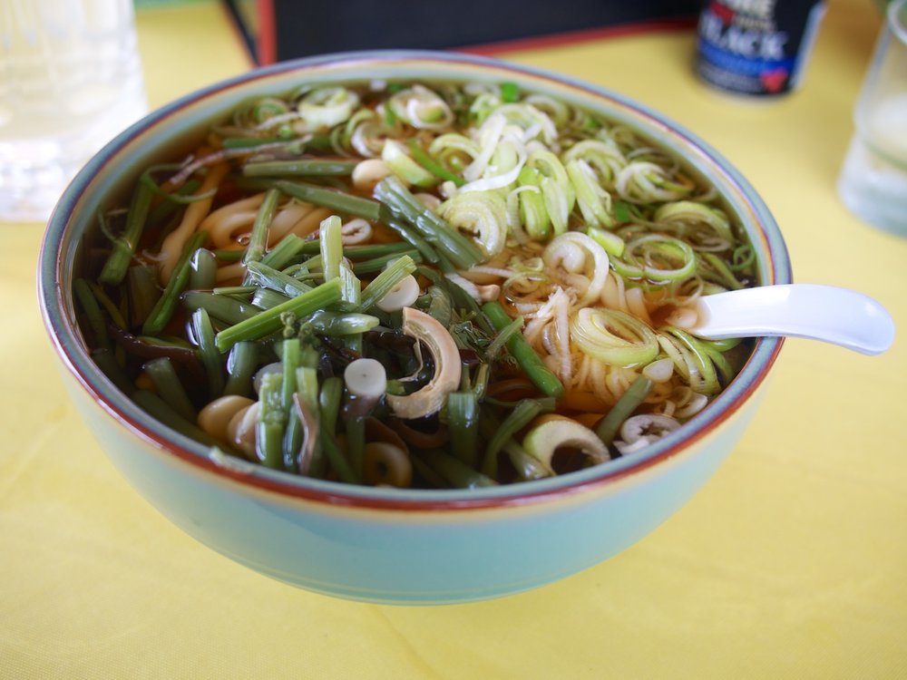 Delicious soba noodles with pickled fern sprigs.