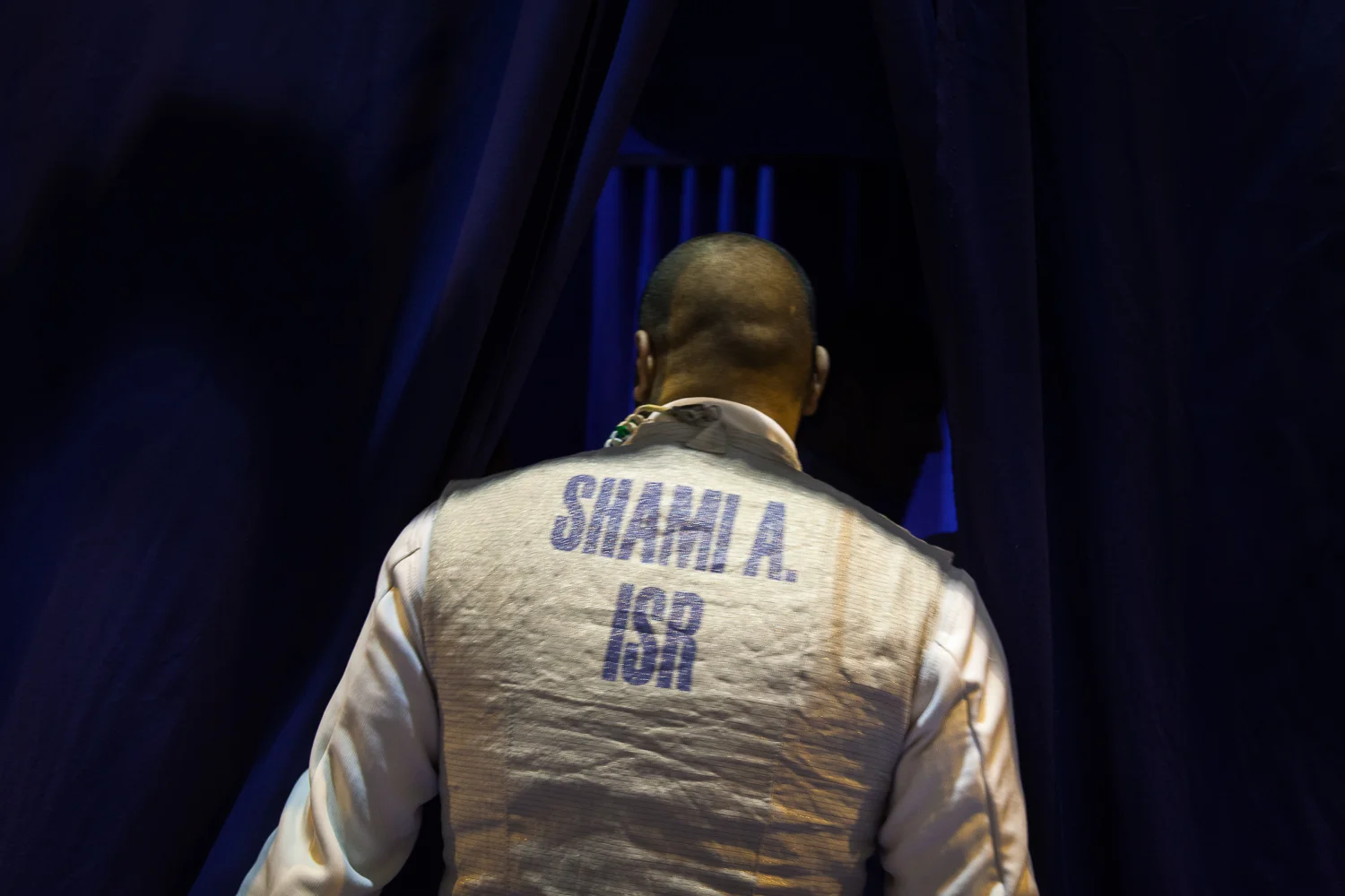 A. Shamir, joueur de l'équipe Israëlienne à l'entrée des vestiaires. . Challenge international de Paris, 27 janvier 2013. © Sébastien Borda