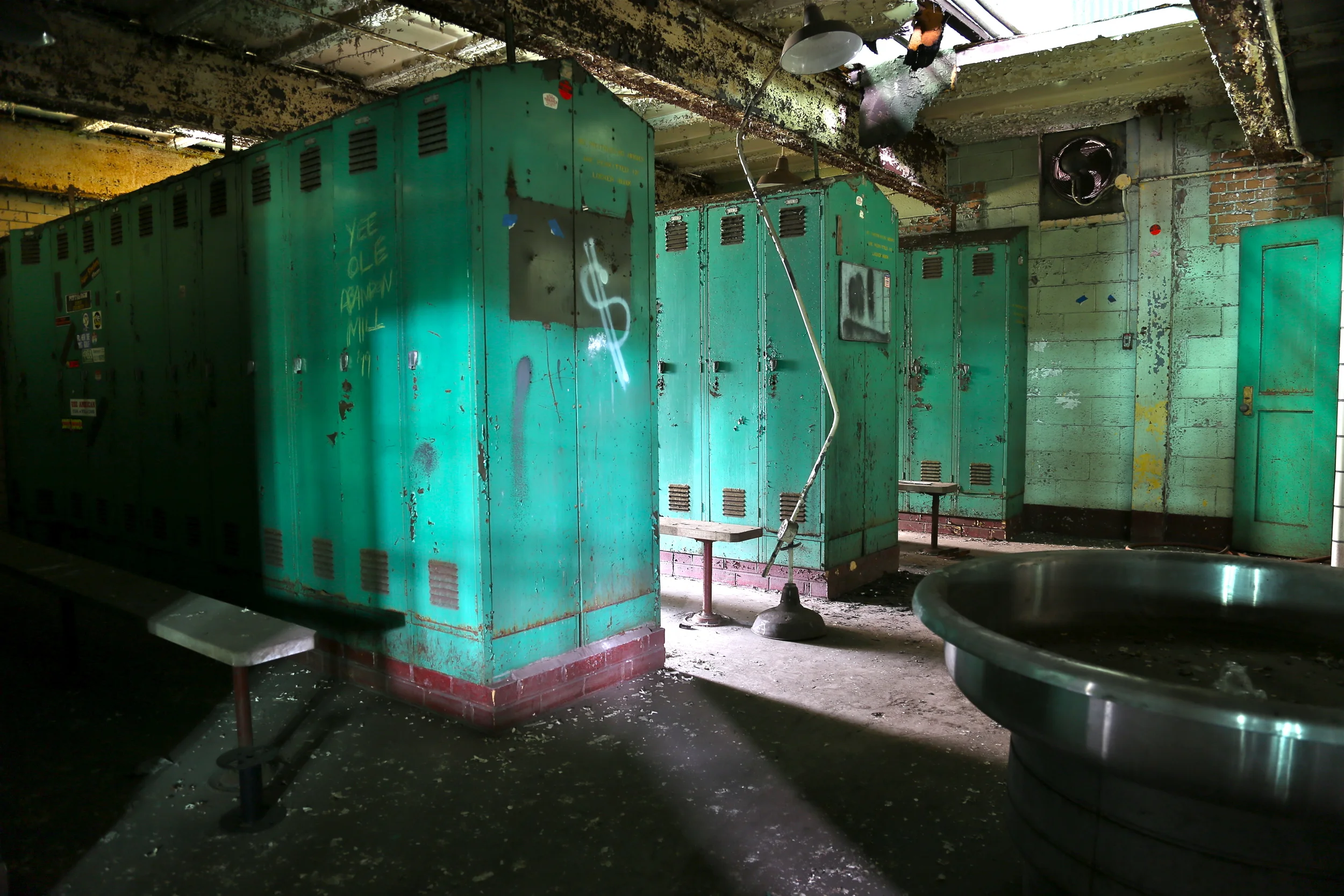 brad fetchin || "locker room #3"