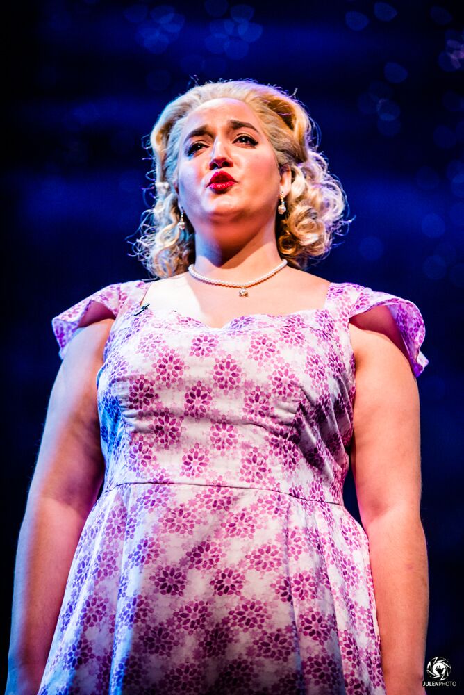 Damn+Yankees+-+QC+Musical+-+Apr.+2017+-+Photo+by+JulenPhoto-153_preview.jpg