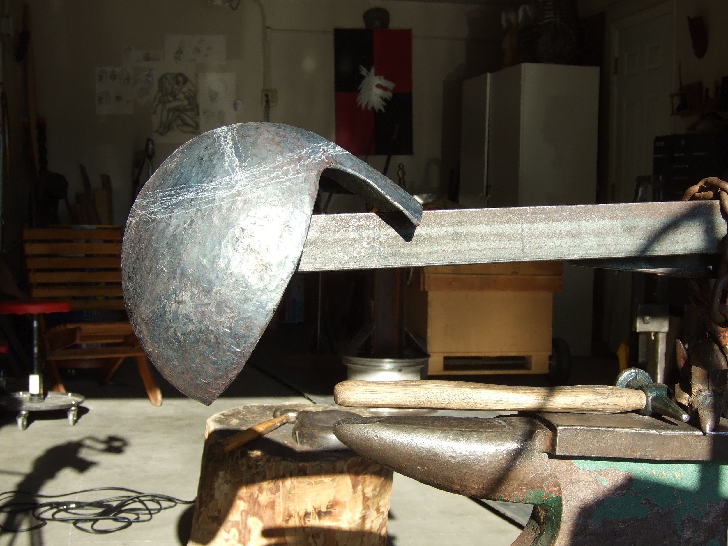 Getting to the point where I could raise the crest up was a very exciting moment for me. It was a critical point where I began to see this as a helm and not a "helm shaped object."