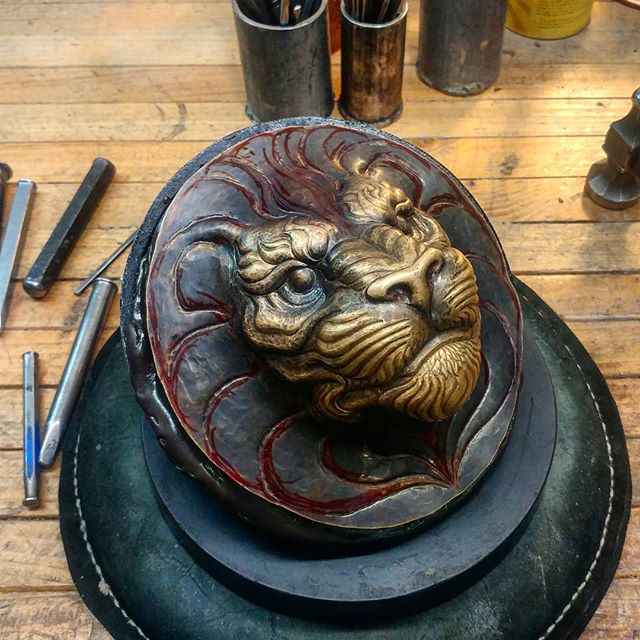 Waiting for pitch to cool down... #uchidashi #raising #chasing #repousse #metalwork #metal #art #sculpture #metalsculptureĀ #handcrafted #americanmade #hammertime #handmade #California #californiaartist #steel #steelworker
Patreon.com/douglaspryor
