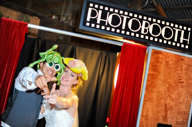 wedding photo booth.jpg