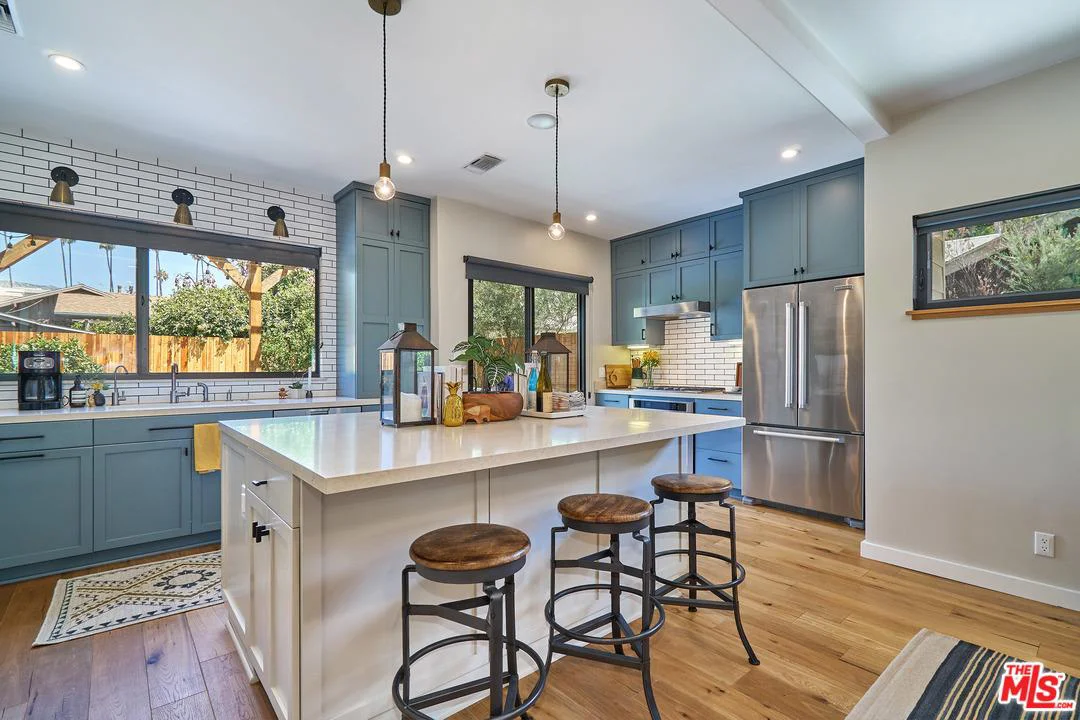 4617_Welch_Place-08.jpg