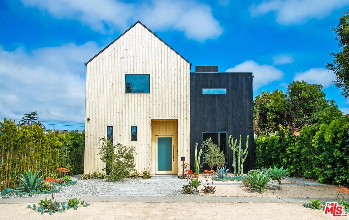 4206 Kenyon Avenue.jpg