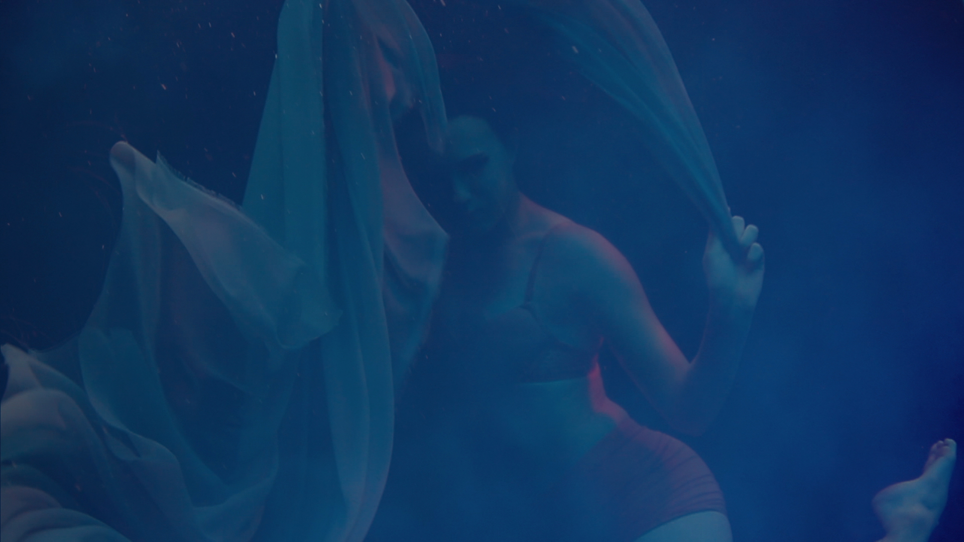 vlcsnap-2015-05-26-11h32m01s37.png