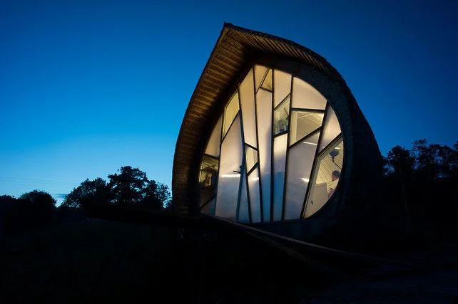 A 269-Sqft House That Looks Like A Living Sculpture, photo credit: fastcodesign.com