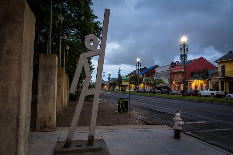 A Single Artist Outshines An Army Of Government Planners