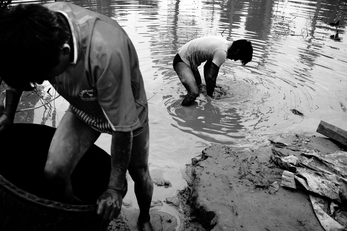 Illegal gold miners in Madre de Dios, Peru (2010).