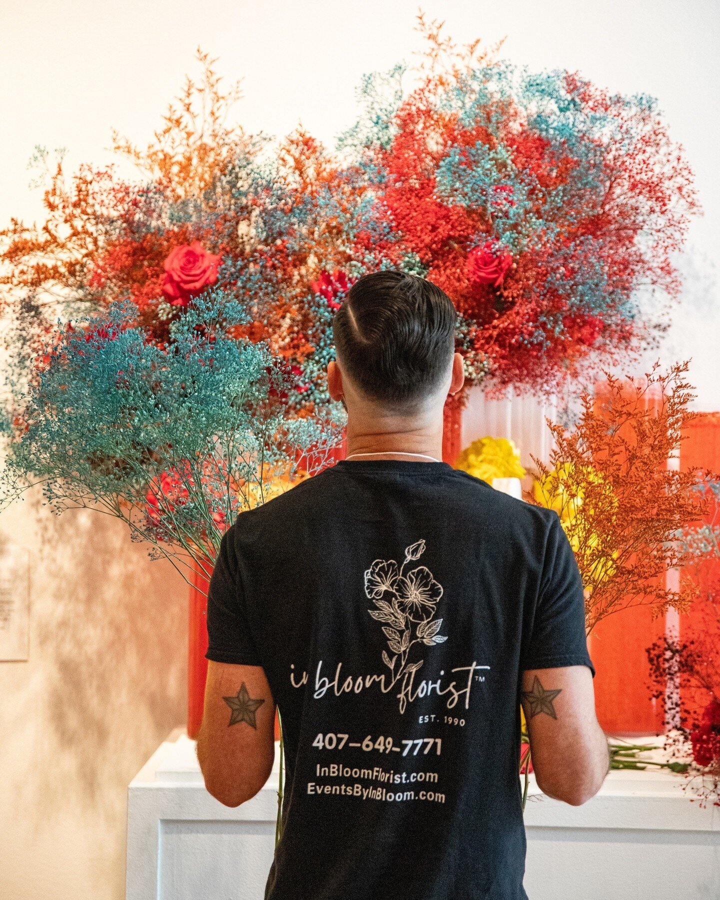 If you haven't already, head over to @orlandomuseumofart and experience art come to life in our install for Art In Bloom! This year was such an amazing opportunity and we are stunned at our teams creativity. Our artwork was inspired by Marc Handelman